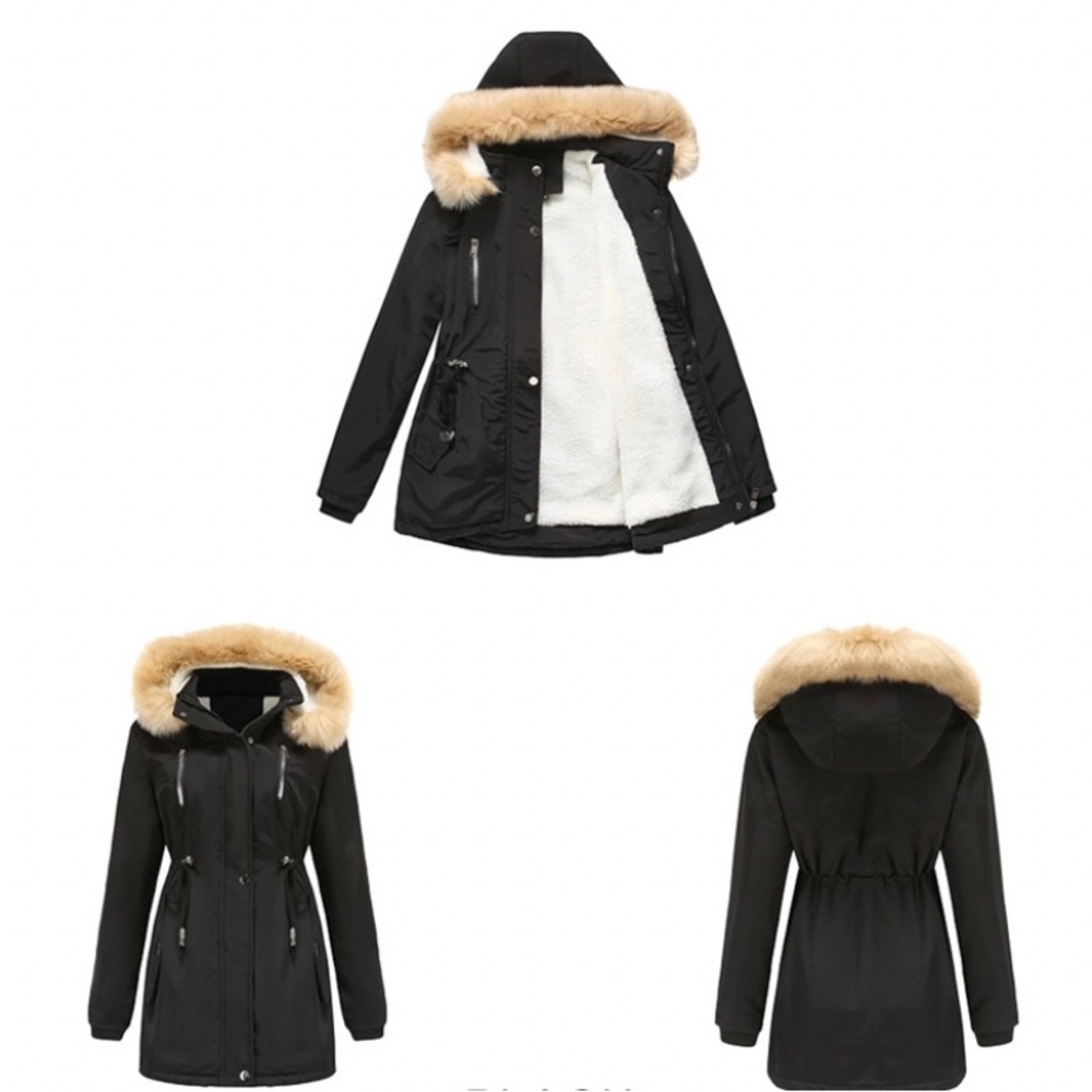 New beautiful puffer jacket from our boutique!!